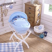 колыбель-переноска gift wicker moses basket белая, голубое белье в Нижнем Новгороде